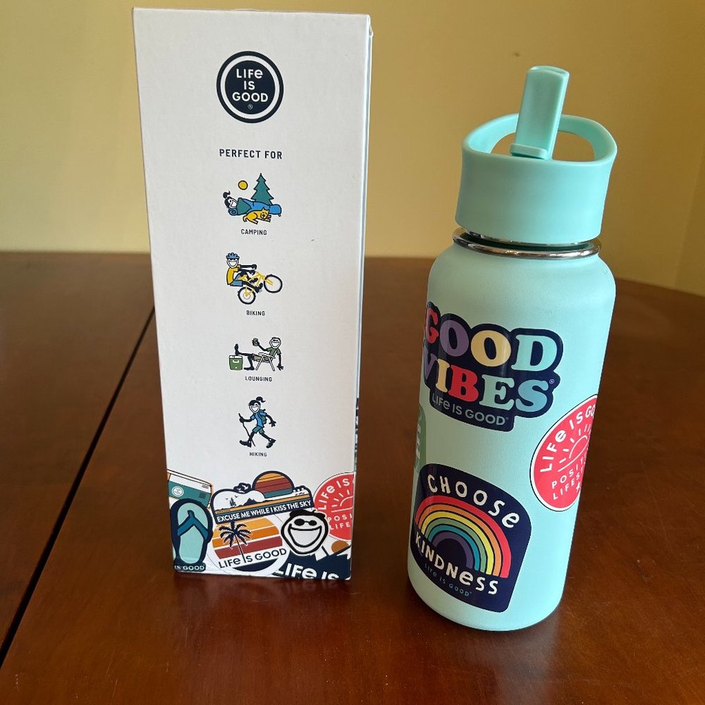 Life Is Good 32 oz Water Bottle